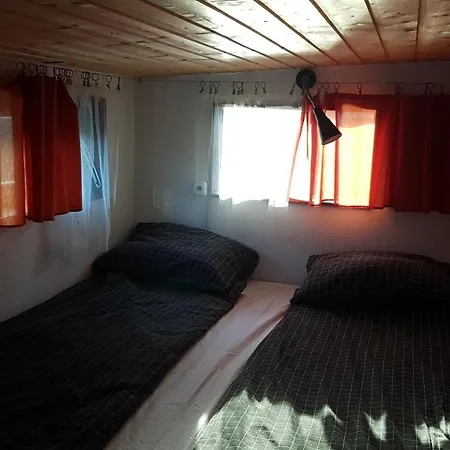 Hotel en barco Houseboat